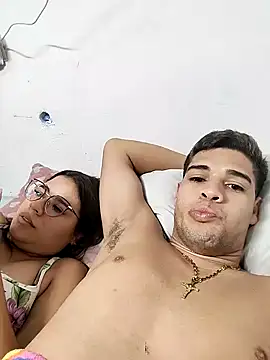 Snapshot of Khloe_And_Tyler_AE chatting on 12/29/24, 04:27 Khloe And Tyler AE online show from 12/29/24, 04:27