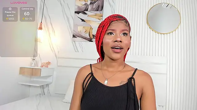 Sara Lewwis online show from 02/03/25, 11:42