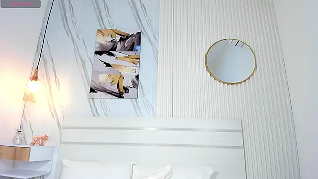 Sara Lewwis online show from 02/07/25, 03:08