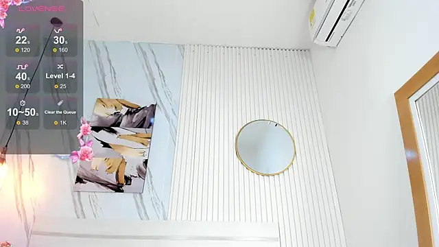 Sara Lewwis online show from 02/09/25, 05:43