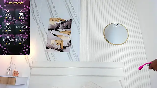 Sara Lewwis online show from 02/21/25, 12:06