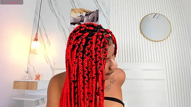 Sara Lewwis online show from 03/04/25, 12:12