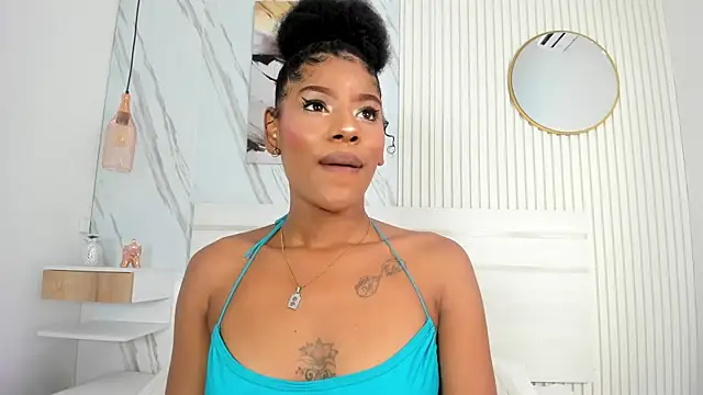 Sara Lewwis online show from 03/11/25, 12:17