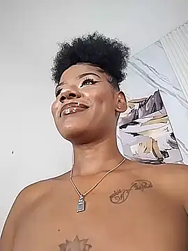 Sara Lewwis online show from 09/20/25, 11:33