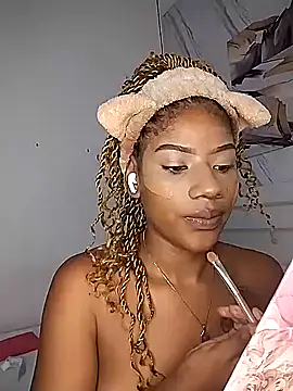 Sara Lewwis online show from 10/15/25, 10:59