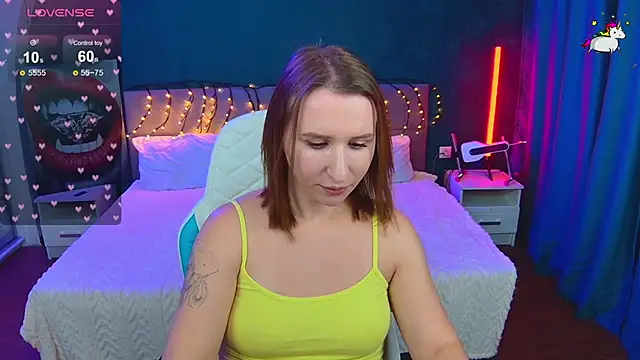 AliceBYKiss online show from 12/05/25, 01:25