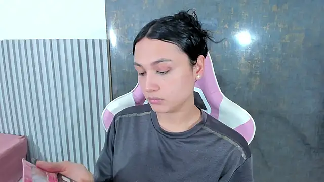 lana boomer online show from 12/02/25, 08:37