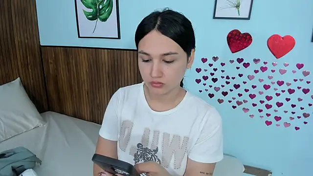 Snapshot of lana_boomer chatting on 05/08/26, 12:43 lana boomer online show from 05/08/26, 12:43