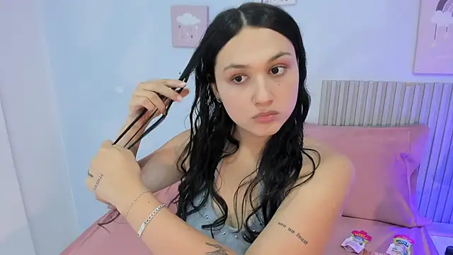 Snapshot of lana_boomer chatting on 06/19/26, 08:01 lana boomer online show from 06/19/26, 08:01