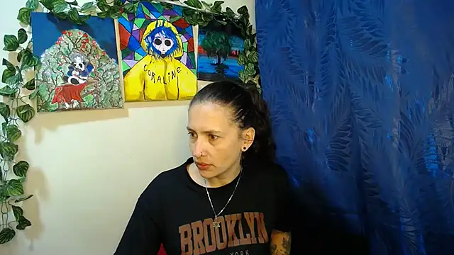 Snapshot of Leyla_Horny_Bg chatting on 05/12/26, 03:25 Leyla Horny Bg online show from 05/12/26, 03:25
