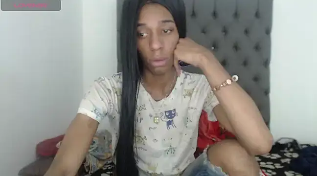 Snapshot of lucianadolll chatting on 03/22/25, 01:52 lucianadolll online show from 03/22/25, 01:52