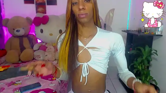 lucianadolll online show from 04/03/26, 11:19