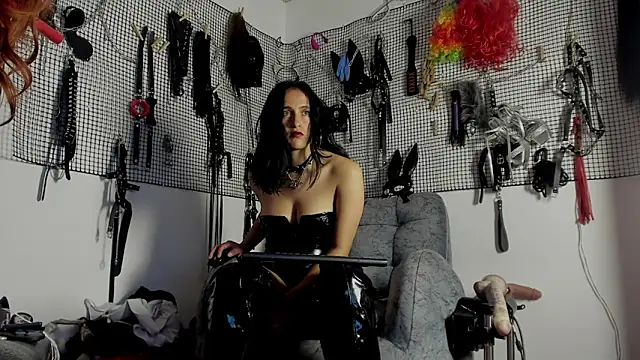 Snapshot of Evil_sammy chatting on 03/10/26, 10:04 Evil sammy online show from 03/10/26, 10:04