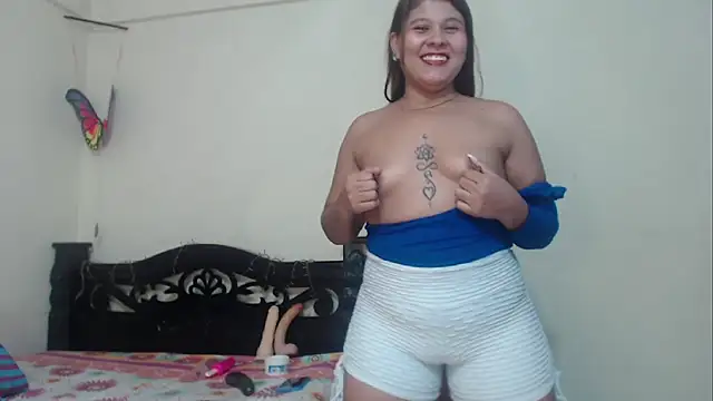 Stylevoluptuousvycky online show from 02/16/25, 11:05