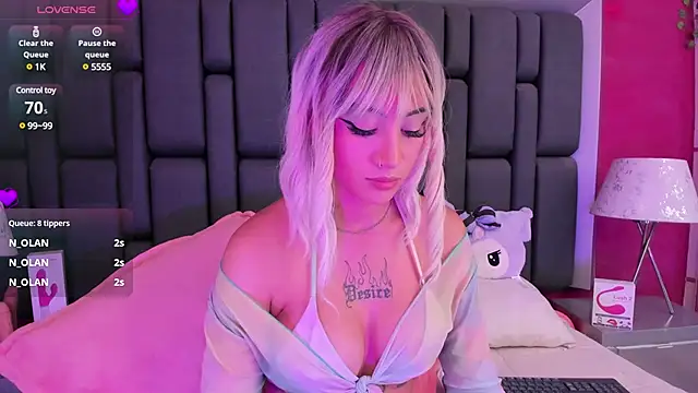 MadissonRey online show from 01/14/25, 04:18