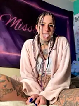 Snapshot of BlazyKitsune- chatting on 01/07/26, 11:23 BlazyKitsune- online show from 01/07/26, 11:23