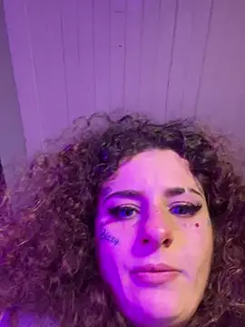 Snapshot of BlazyKitsune- chatting on 02/19/26, 06:48 BlazyKitsune- online show from 02/19/26, 06:48