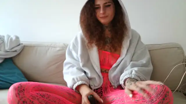 Snapshot of BlazyKitsune- chatting on 02/24/26, 01:53 BlazyKitsune- online show from 02/24/26, 01:53