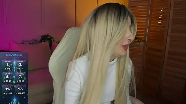 Katty Lights online show from 01/01/25, 04:18