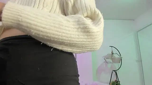 Theia moon online show from 03/06/25, 12:41