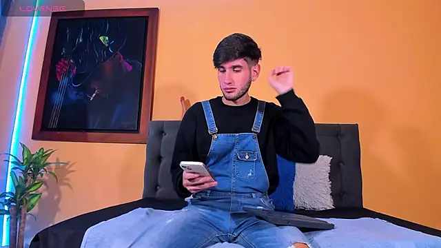 Thhiago tay online show from 12/19/24, 01:18