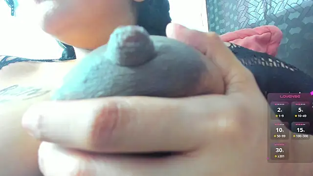 Snapshot of Venus_Blackk chatting on 01/07/25, 08:31 Venus Blackk online show from 01/07/25, 08:31