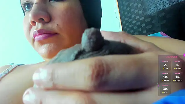 Snapshot of Venus_Blackk chatting on 02/23/25, 10:20 Venus Blackk online show from 02/23/25, 10:20