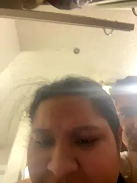 Snapshot of Anmaro05 chatting on 11/03/25, 05:42 Anmaro05 online show from 11/03/25, 05:42