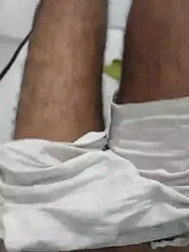 Leleko1997 online show from 12/01/25, 02:11