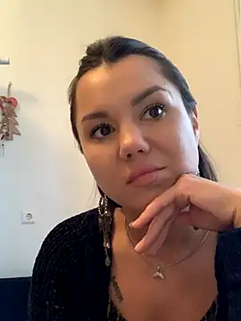 MiraMiss online show from 11/06/25, 09:21