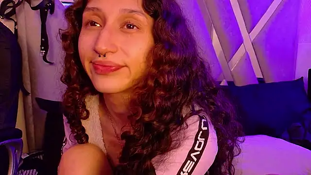 Queenjenn   online show from 01/09/26, 06:38