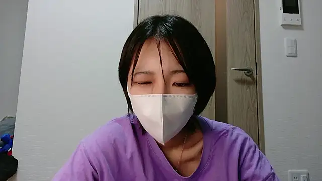 Snapshot of rei_0180 chatting on 10/03/25, 05:32 rei 0180 online show from 10/03/25, 05:32