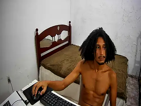SkinnyLatinMan online show from 12/03/25, 12:29