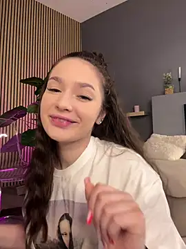 VixenAmour online show from 03/05/25, 06:23