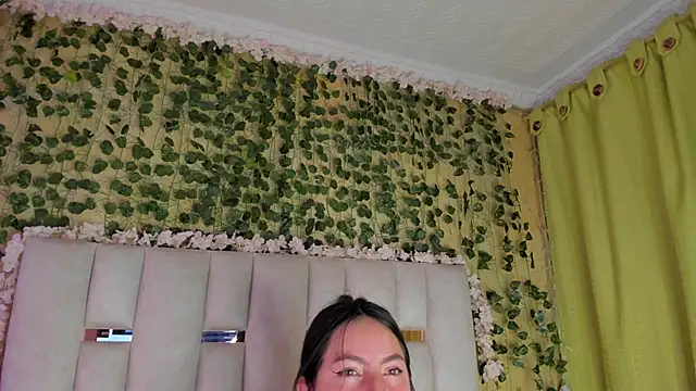 jenifer  power10 online show from 03/11/25, 02:40