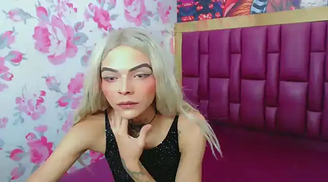 Luna and valery online show from 01/29/25, 07:43