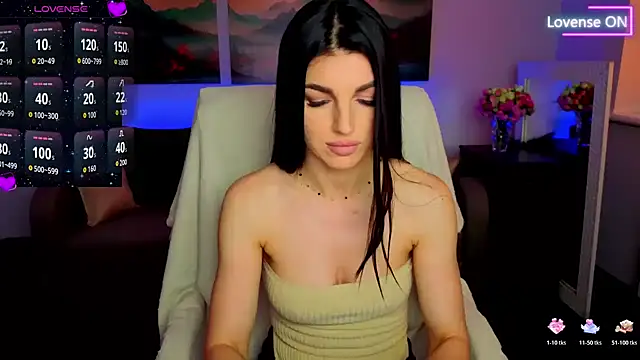 Snapshot of Angelina_Clarks chatting on 06/20/26, 06:38 Angelina Clarks online show from 06/20/26, 06:38