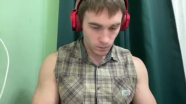 Snapshot of Mrbiceps23 chatting on 12/04/24, 12:47 Mrbiceps23 online show from 12/04/24, 12:47