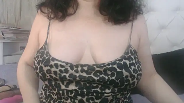 maturepriscila online show from 02/16/25, 09:48