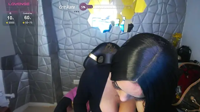 Snapshot of Tiffanny chatting on 02/28/25, 10:06 Tiffanny online show from 02/28/25, 10:06