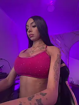 Tiffanny online show from 02/25/26, 11:09