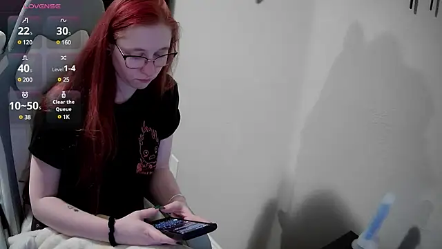 LilyFoxxx online show from 12/27/24, 04:26