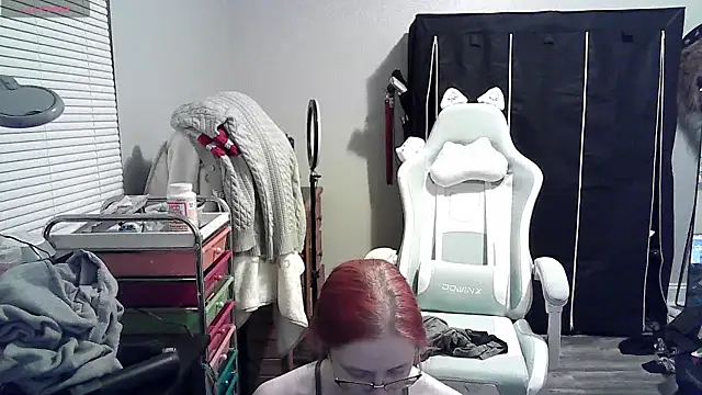 LilyFoxxx online show from 01/19/25, 07:15