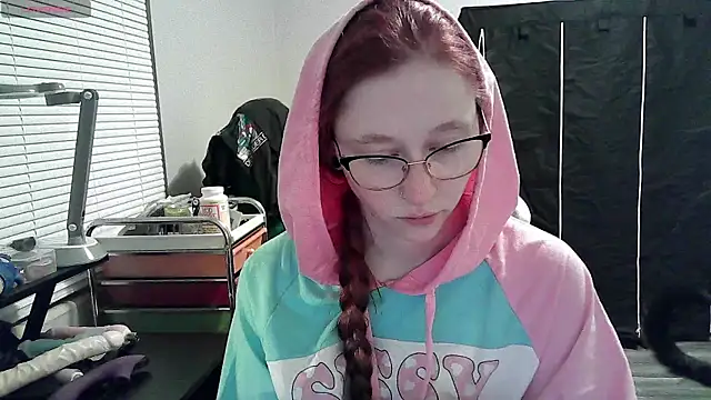 LilyFoxxx online show from 01/25/25, 04:23