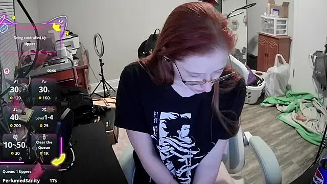 LilyFoxxx online show from 09/17/25, 03:30