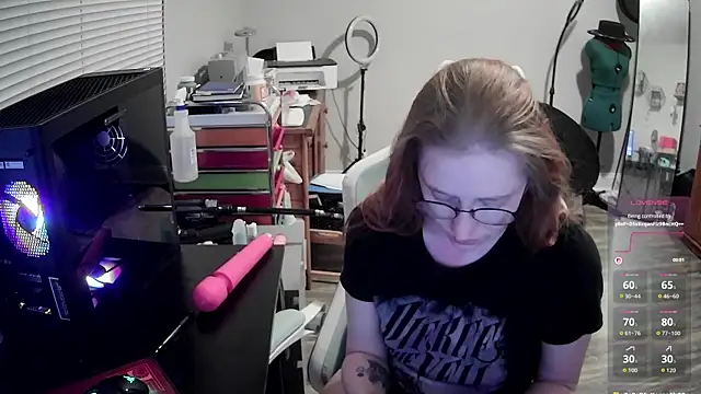 LilyFoxxx online show from 03/04/26, 06:08