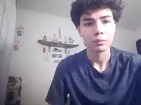 YoursexyJuan online show from 12/12/24, 12:38