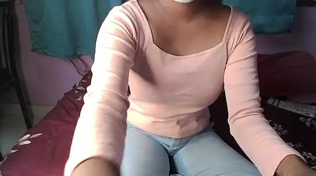 Aaliyalove1 online show from 12/25/24, 08:18