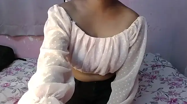 Aaliyalove1 online show from 12/28/24, 08:26