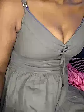 Aaliyalove1 online show from 02/08/25, 09:25